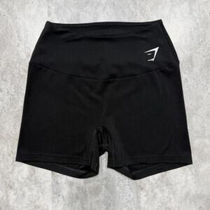 Gymshark Everyday Seamless Shorts in Black.